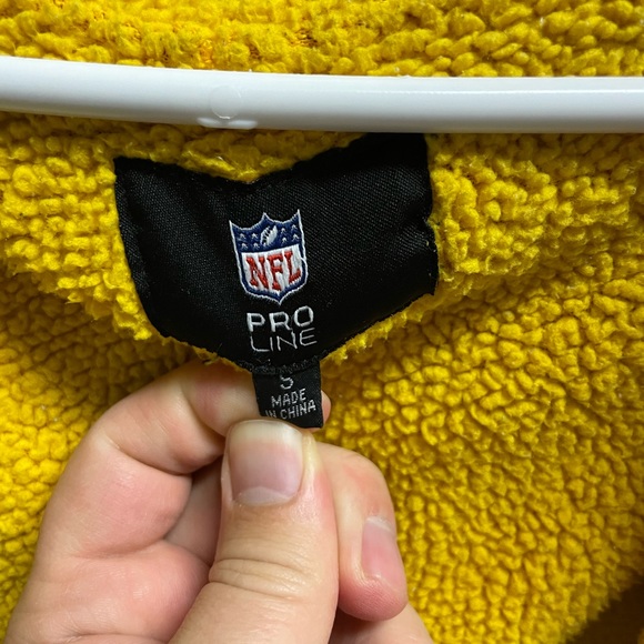 Women’s NFL Los Angeles Chargers Sherpa Lined Zip Front Pro Line Hoodie Sz Small - Picture 5 of 5